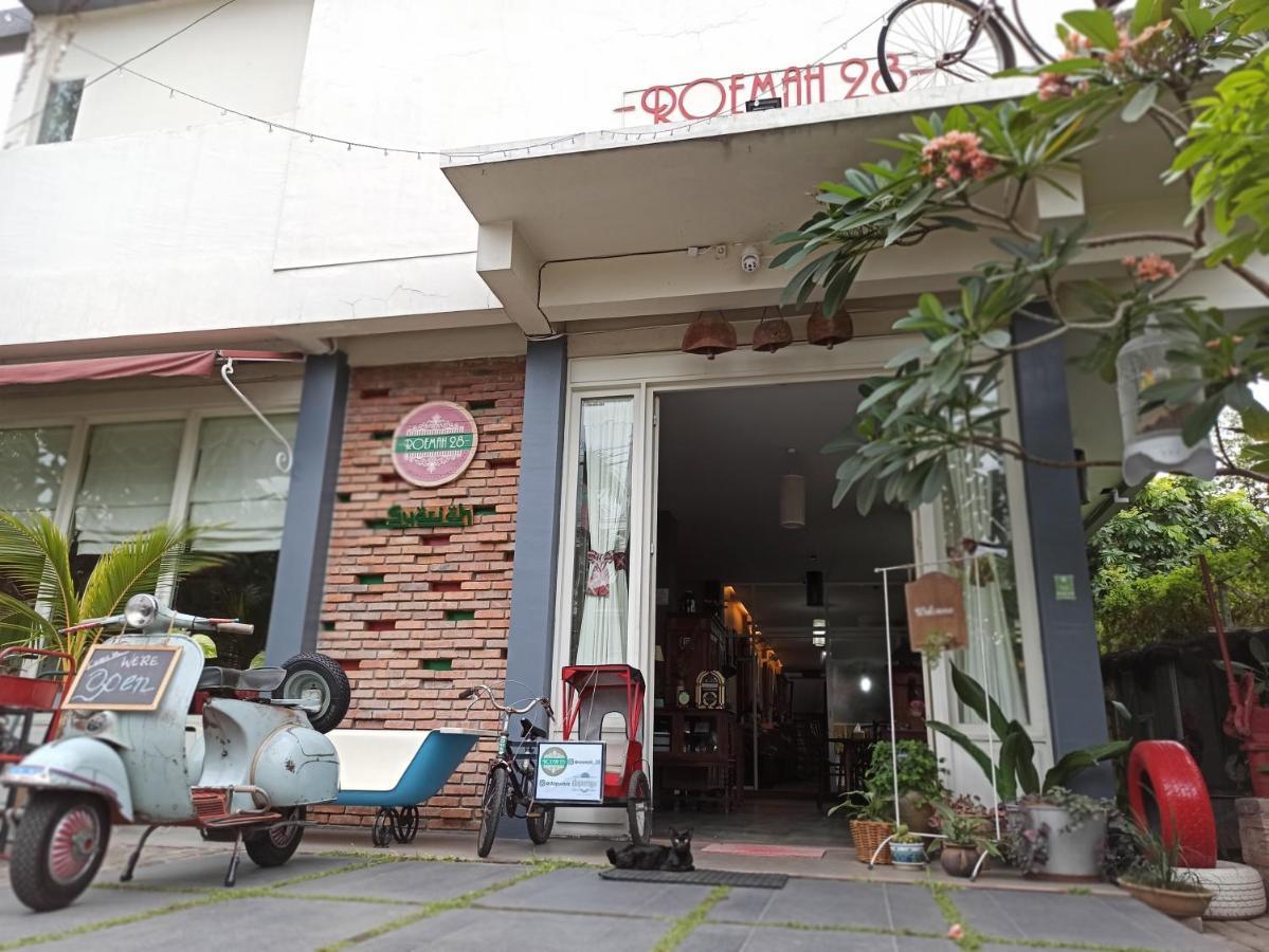 Roemah 28 Syariah Hotel Medan Exterior photo